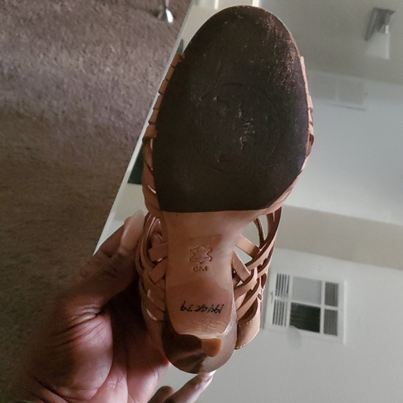 Tory Burch Nadia heels - Picture 2 of 5